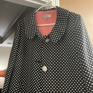 Jasper Women’s size 12 polka dotted coat with pink inside lining. Has 3 buttons.